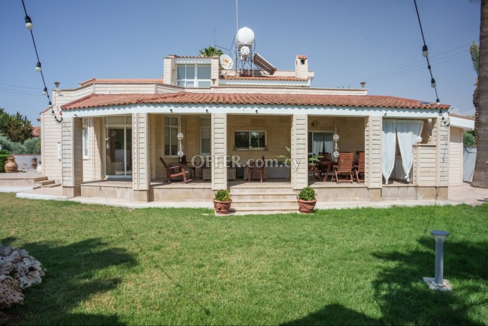 House (Detached) in Agia Varvara, Nicosia for Sale - 3