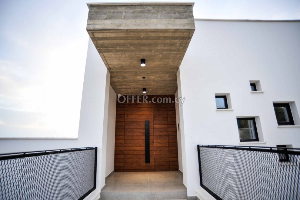 House (Detached) in Agia Fyla, Limassol for Sale - 3