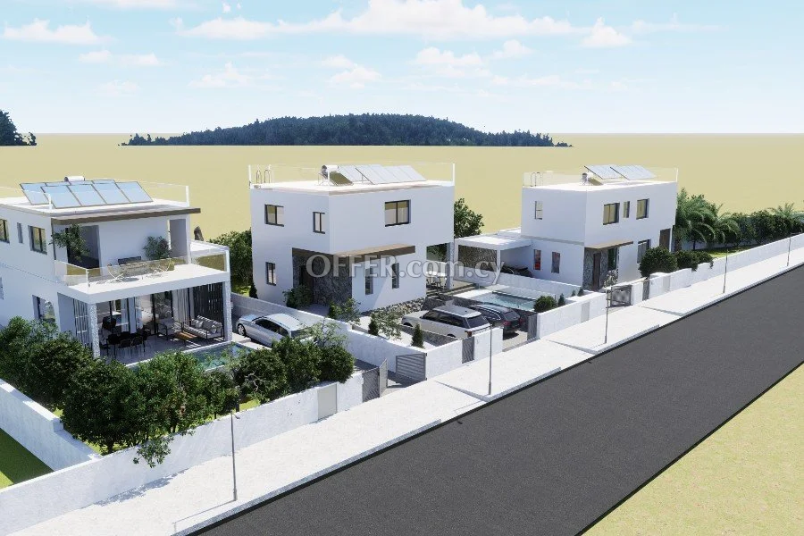 DETACHED HOUSE IN MONI - 2