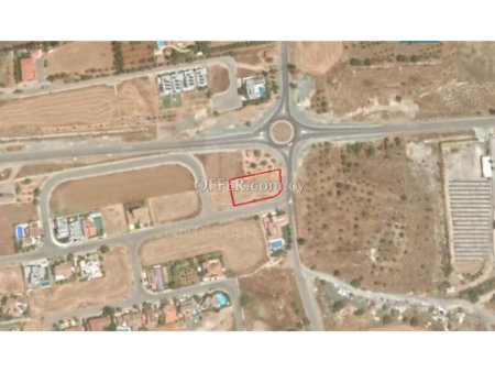 1093 sq.m plot in Latsia near laiki sporting club - 1