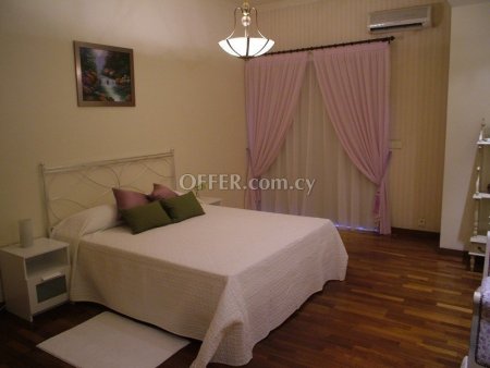 Apartment (Penthouse) in Petrou kai Pavlou, Limassol for Sale - 1