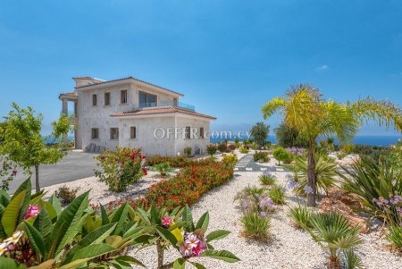 House (Detached) in Saint Georges, Paphos for Sale