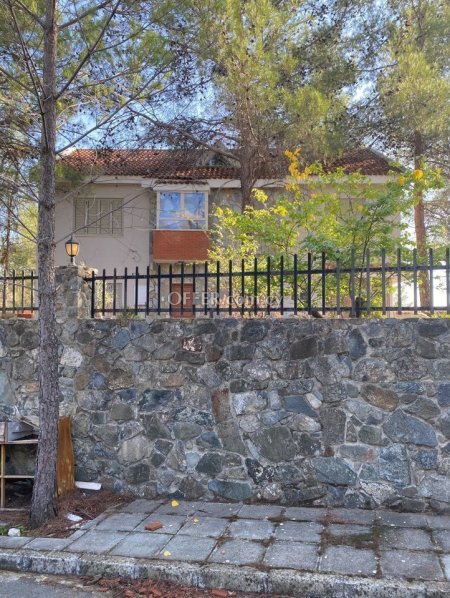 House (Detached) in Trimiklini, Limassol for Sale - 1