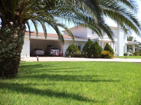 House (Detached) in Strovolos, Nicosia for Sale - 3