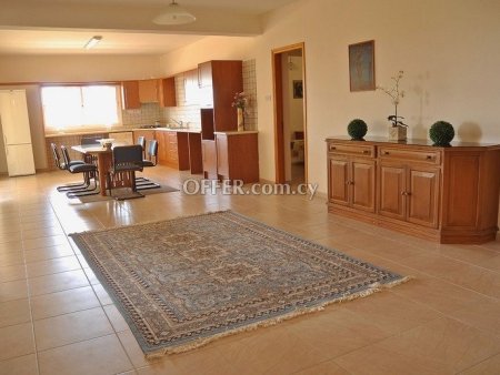 House (Detached) in Kolossi, Limassol for Sale - 7