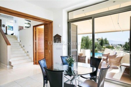 House (Detached) in Makedonitissa, Nicosia for Sale - 3