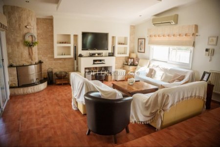 House (Detached) in Agia Varvara, Nicosia for Sale - 7