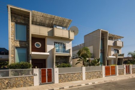 House (Detached) in Agios Tychonas, Limassol for Sale - 5