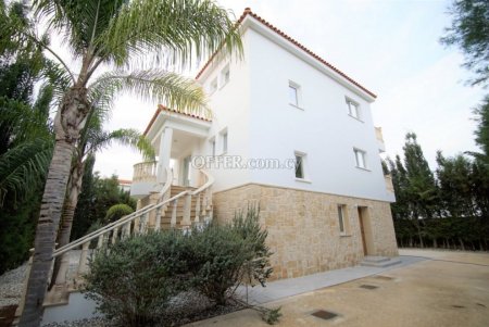 House (Detached) in Saint Georges, Paphos for Sale - 4
