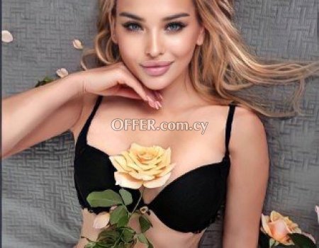 SEXY VERONICA (photo 0)