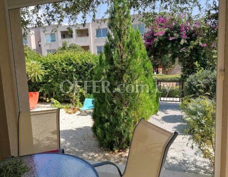 TWO BEDROOM GROUND FLOOR APARTMENT WITH A PRIVATE GARDEN - 7