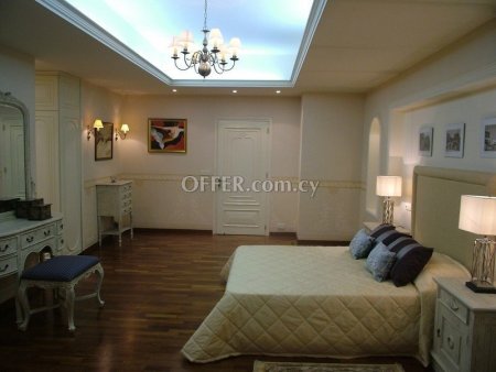 Apartment (Penthouse) in Petrou kai Pavlou, Limassol for Sale - 3