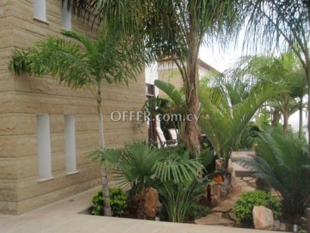 House (Detached) in Agios Athanasios, Limassol for Sale - 3