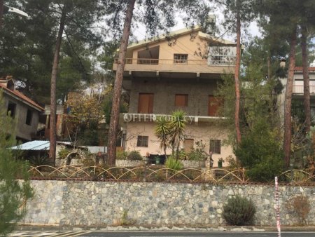 House (Detached) in Platres (Kato), Limassol for Sale - 3