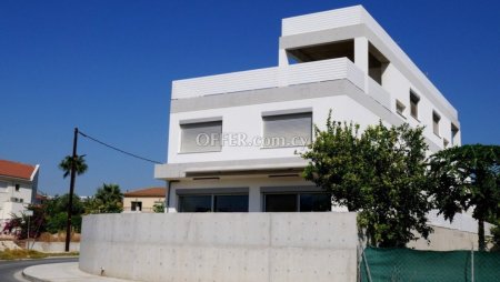House (Semi detached) in Papas Area, Limassol for Sale - 2