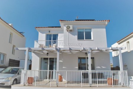 House (Detached) in Pernera, Famagusta for Sale - 2