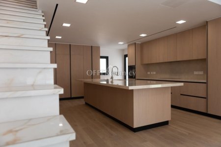 BRAND NEW 4 BEDROOM HOUSE IN COLUMBIA FOR RENT