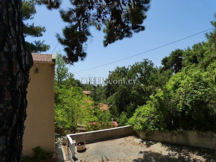 House (Detached) in Platres (Pano), Limassol for Sale - 1