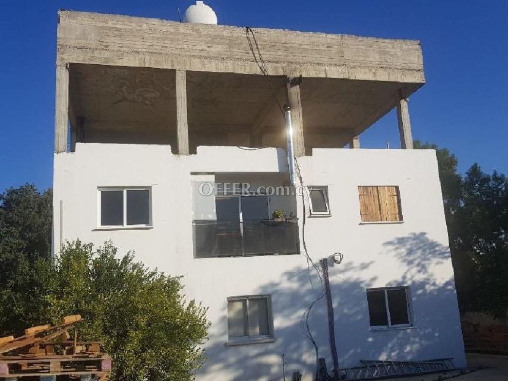 Building (Default) in Kaimakli, Nicosia for Sale - 1
