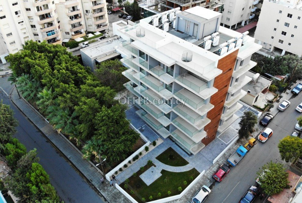 Apartment (Penthouse) in Neapoli, Limassol for Sale - 1