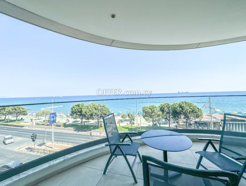 Apartment (Flat) in Molos Area, Limassol for Sale - 1