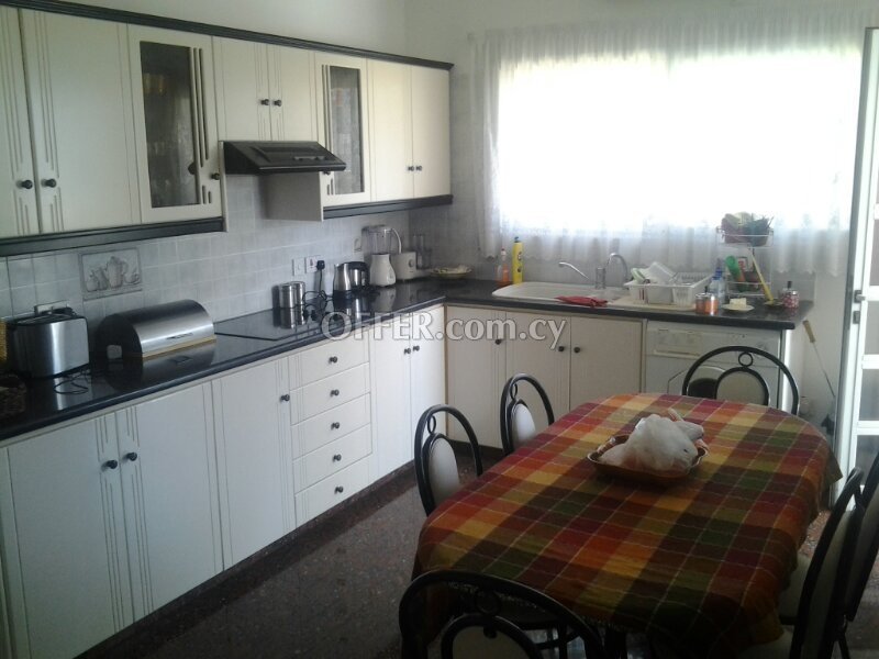 House (Semi detached) in Germasoyia Tourist Area, Limassol for Sale - 2