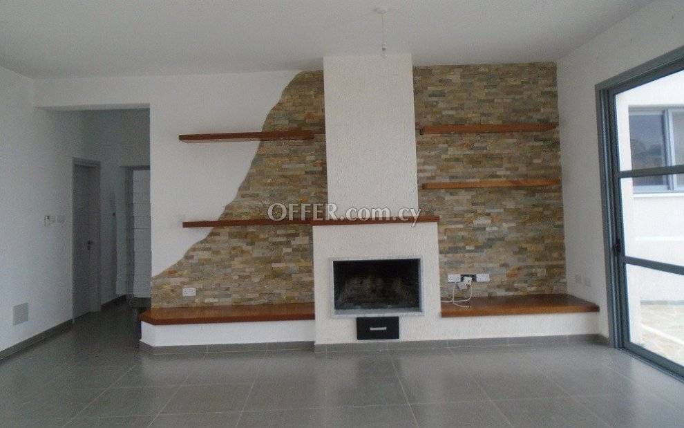 House (Detached) in Mesa Chorio, Paphos for Sale - 3