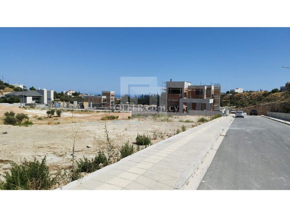 Large residential plot with sea view in Agios Athanasios area of Limassol - 3