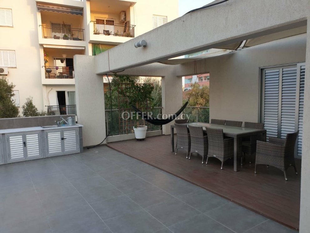 Apartment (Penthouse) in Strovolos, Nicosia for Sale - 5
