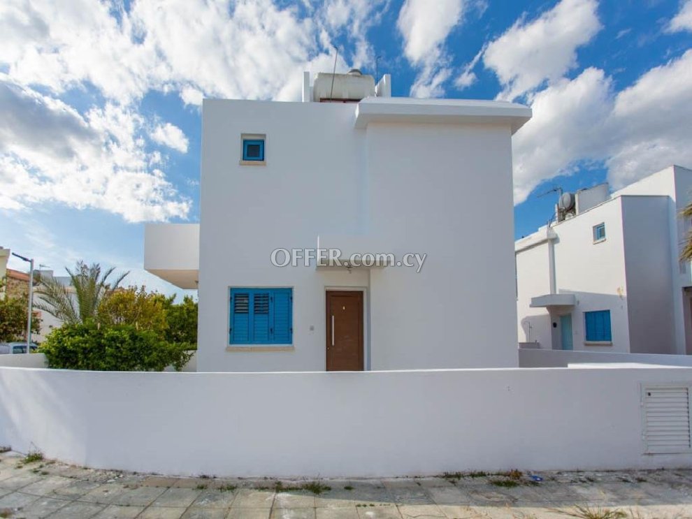 House (Semi detached) in Pervolia, Larnaca for Sale - 5