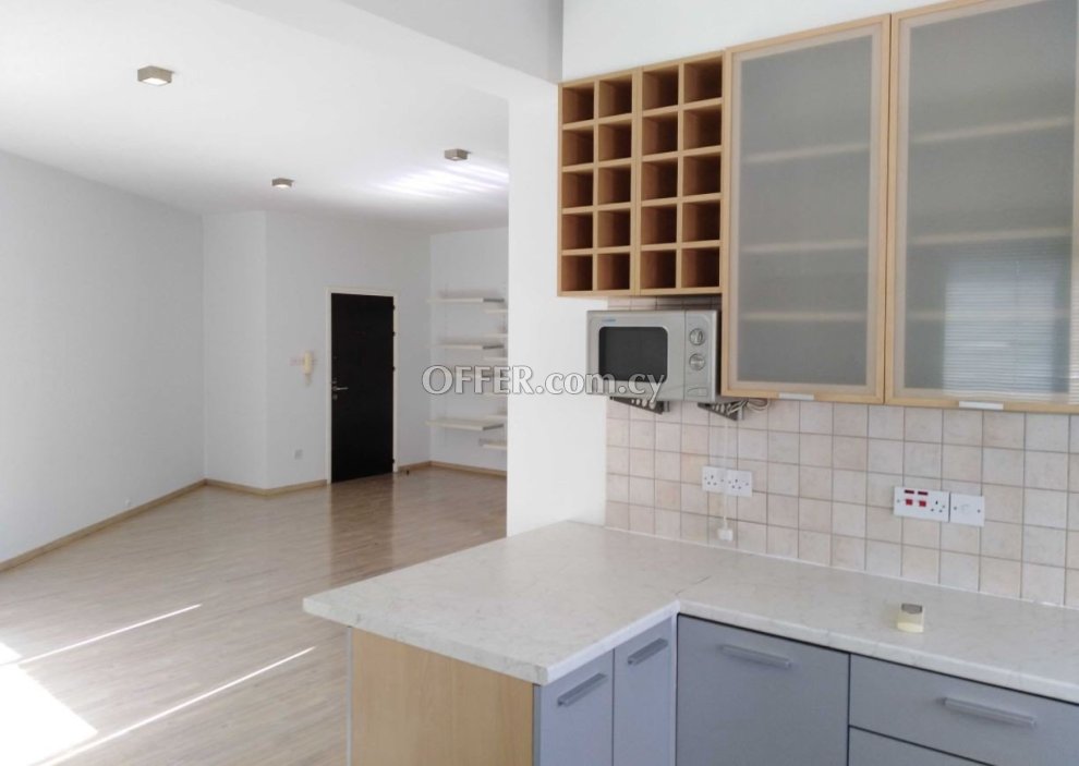 Apartment (Penthouse) in Agioi Omologites, Nicosia for Sale - 6