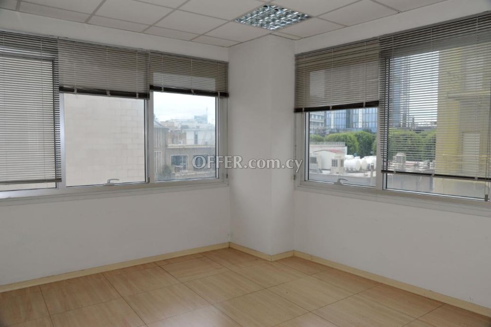 Office for rent in Trypiotis Nicosia - 6