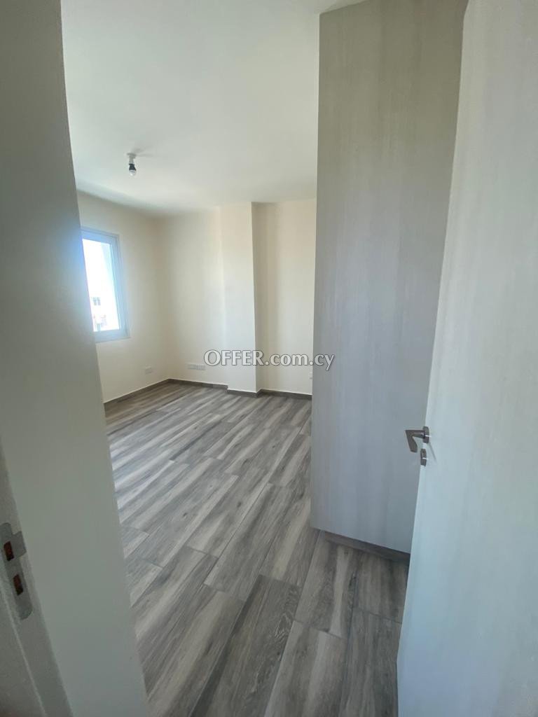 Apartment (Penthouse) in Mackenzie, Larnaca for Sale - 8