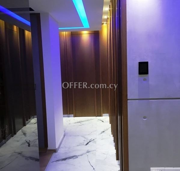 Apartment (Penthouse) in Crowne Plaza Area, Limassol for Sale - 2