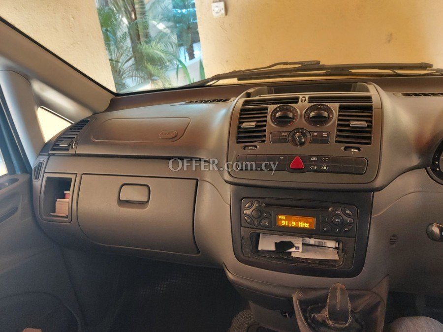 2005 Mercedes Vito 2.0L Diesel Manual Van/Minivan - 4