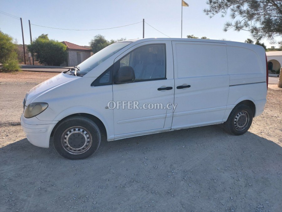 2005 Mercedes Vito 2.0L Diesel Manual Van/Minivan - 6