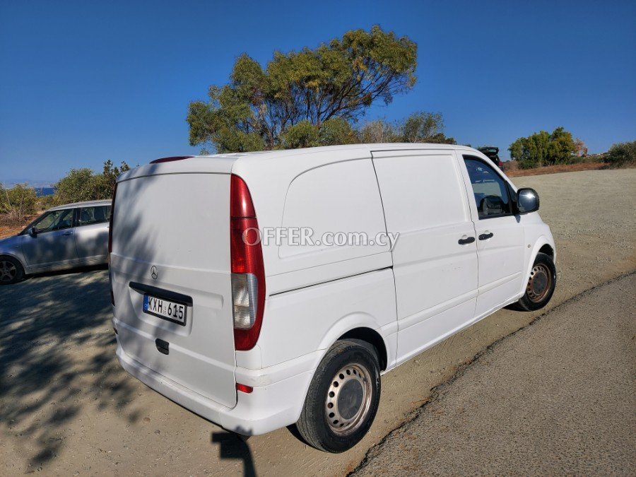 2005 Mercedes Vito 2.0L Diesel Manual Van/Minivan - 1