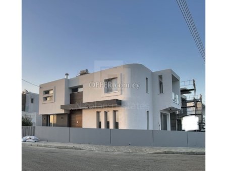 Four bedroom Modern Detached house in Tseri