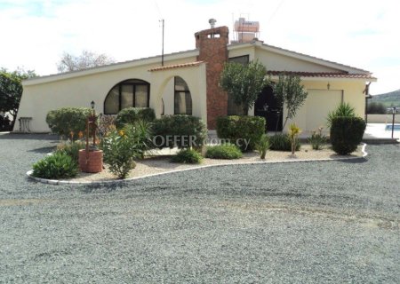 House (Detached) in Pyrgos, Limassol for Sale - 1