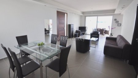 Apartment (Penthouse) in Pervolia, Larnaca for Sale