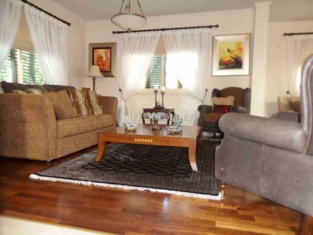House (Detached) in Sfalagiotissa, Limassol for Sale