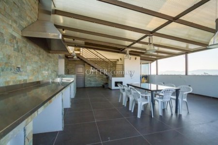 Apartment (Penthouse) in Strovolos, Nicosia for Sale - 1