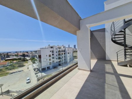 Apartment (Penthouse) in Columbia, Limassol for Sale