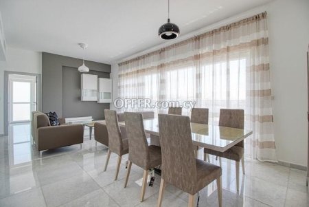 Apartment (Penthouse) in Mesa Geitonia, Limassol for Sale - 1