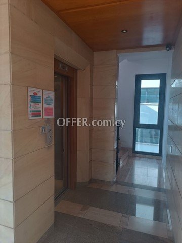 160 sq.m Office  In Athalassas Street, Nicosia - 1