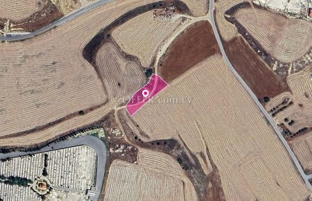 Share Field in Apostolos Loukas Aradippou Larnaca - 1