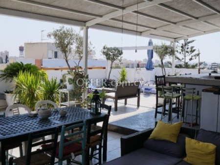 Apartment (Penthouse) in Katholiki, Limassol for Sale - 2
