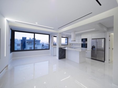 Apartment (Flat) in City Center, Limassol for Sale - 2