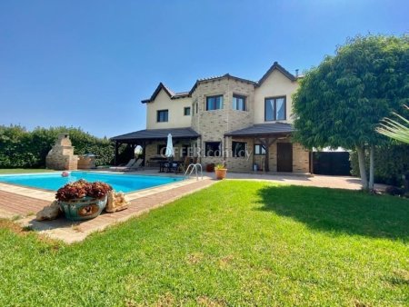 House (Detached) in Strovolos, Nicosia for Sale - 2