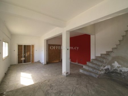 House (Semi detached) in Sotiros, Larnaca for Sale - 2